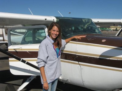 Kimberly next to Cessna 172