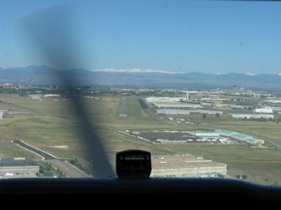 final approach, runway 28