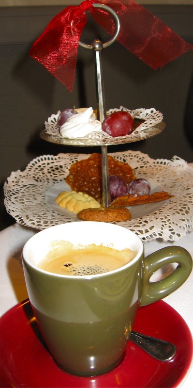Coffee service after dinner