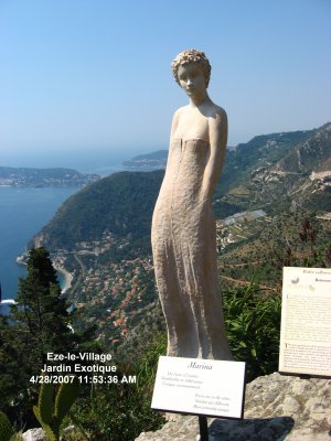 Statue in Jardin Exotique - Eze (2007)