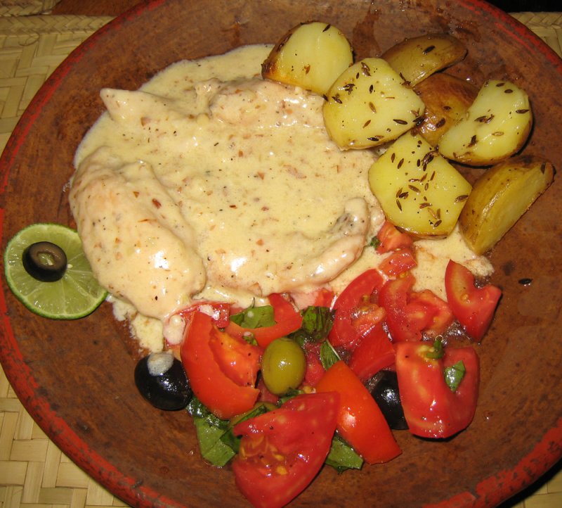 Chicken Breast in Almond Sauce