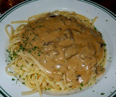 Fettuccine with a Wine & Mushroom Sauce