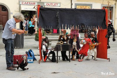 puppeteers in  Santa Croce square
