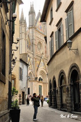 side street near  the Duomo of Orvieto