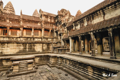 interior  courtyard - Angkor Wat