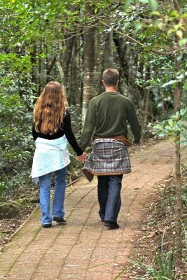 Walking back along the Minnamura Falls trail