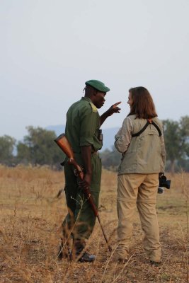 Isiaih discusses lion behavior