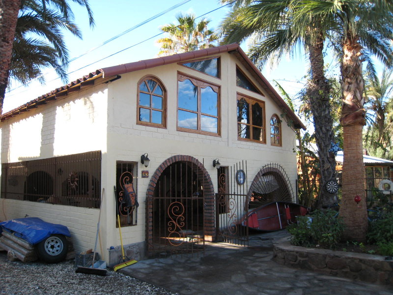 Bob and Ts Place