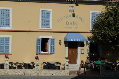A very good table in Comps, at the exit of the gorges du Verdon, owned by the same family Bain since several centuries