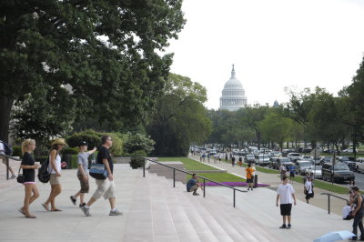 We're in Washington DC, aren't we?
This is the National Gallery of Art (West Wing: classical paintings).