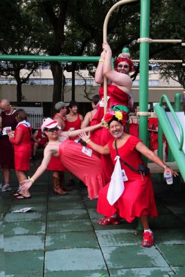 New Orleans'Hash House Harriers Red Dress Run
