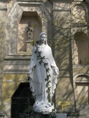 Statue