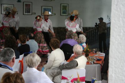 12-28 We finish our visit to La Paz with a fiesta -- music, dancing,  and margueritas