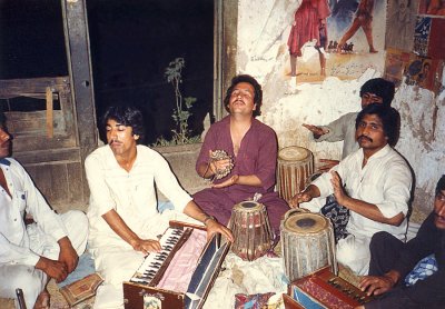 Music in Dabgari Bazaar (page 256)