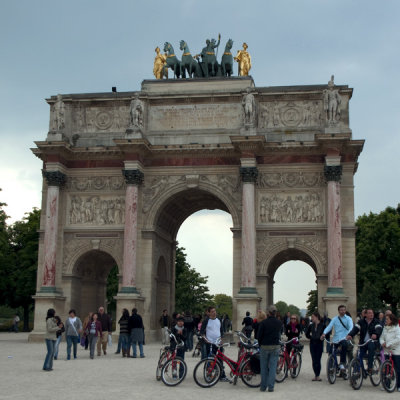 Les Tuileries: L'Arc de Triomphe du Carrousel