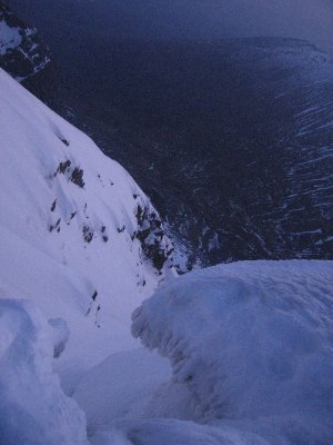 Down the hole in the Cornice