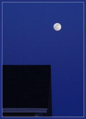 Moon Over Neighbour's House10th Place