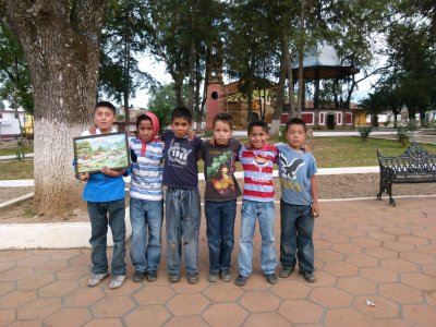 AMIGOS EN TZURUMUTARO