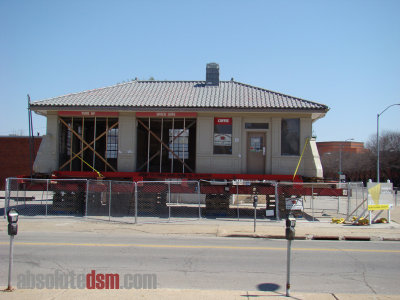 2009_Apr_Historic_Gas_Station.jpg