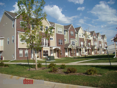 Sept_2010_Greenway_Crossing2.jpg