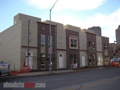 Nov_2010_Riverwalk_Brownstones2.jpg