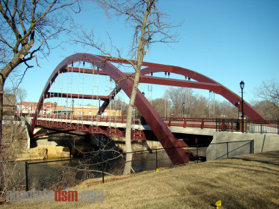 Iowa_Falls_Bridge.jpg