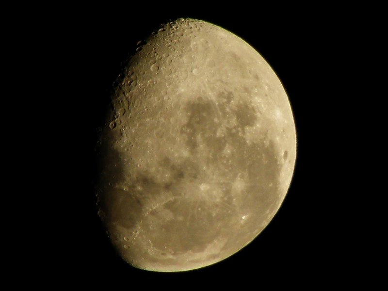 Moon 8 full res.jpg