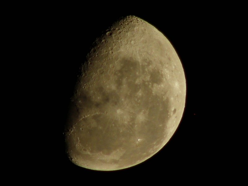 Moon.jpg