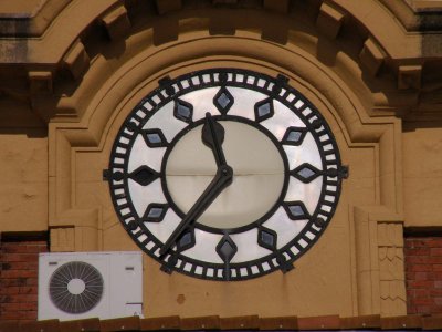 Clock 2B.jpg