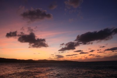 Hoàng hôn trên biển - Sunset on the ocean