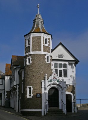 370 Lyme Regis Town Hall.jpg