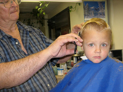 Simon at the barber