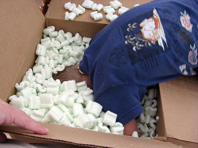 Things you can do with packing peanuts 1