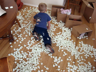 Things you can do with packing peanuts 4