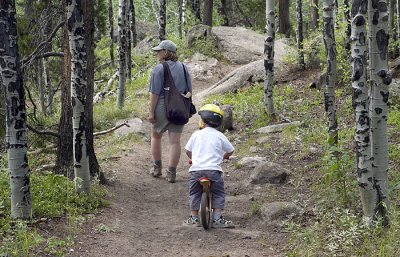 Simon switches to biking