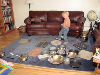 Simon explains the luncheon he prepared in our living room