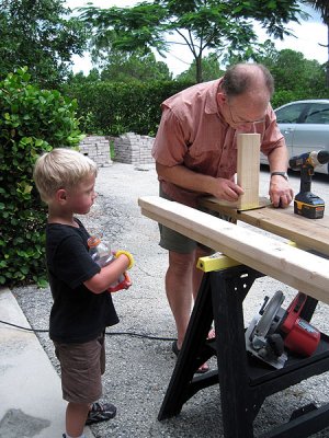 Simon & Papa building a ladder