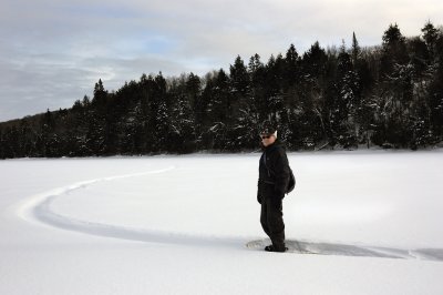 En raquette sur le lac