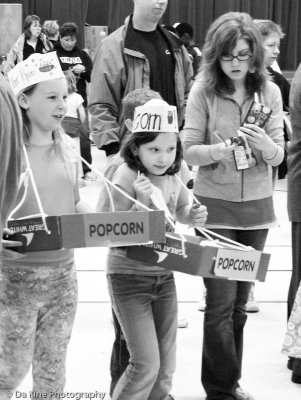popcorn girls - Tom