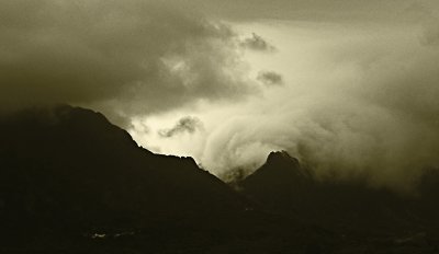 curly storm cloud over the pali