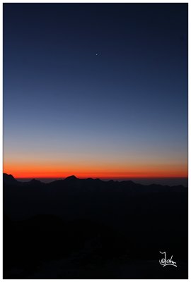 Allalin Switserland sunrise with star.jpg