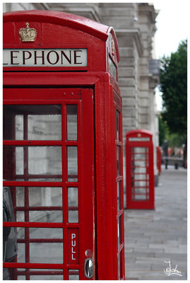 London - Phoneboots.jpg