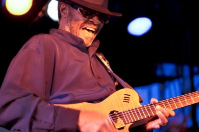 Theodis Ealey 3