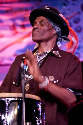 Cyril Neville 4
