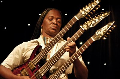 Eddie Vaan Shaw 5