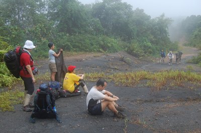 Another good rest after a long climb in the forest to shortcut the Diraya.