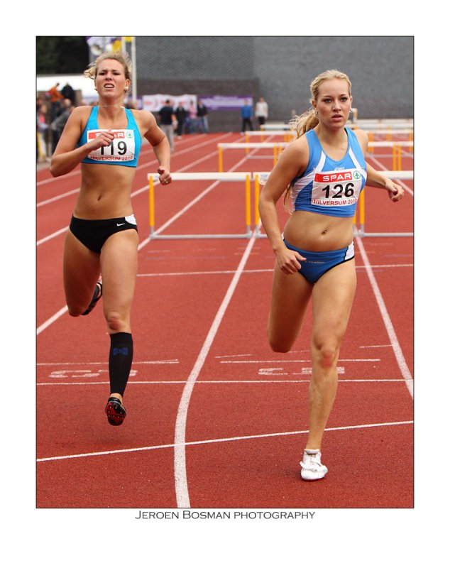Anouk Oosterhuis (l.) & Nancy van Petersen (r.)
