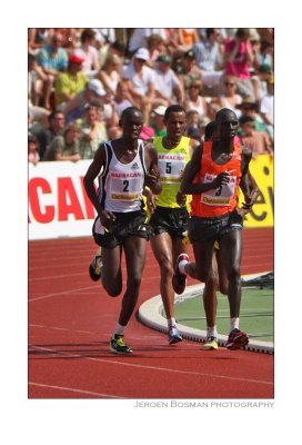 Wilson Kiprop (l.), Berhanu Adane (m.) & Kiplimo Kimutai (r.)