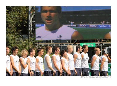 Englands hockey team during the national anthem