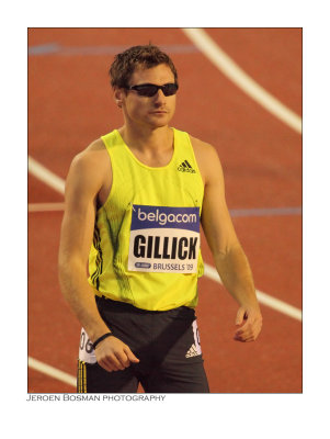 David Gillick prepares for the 400 m